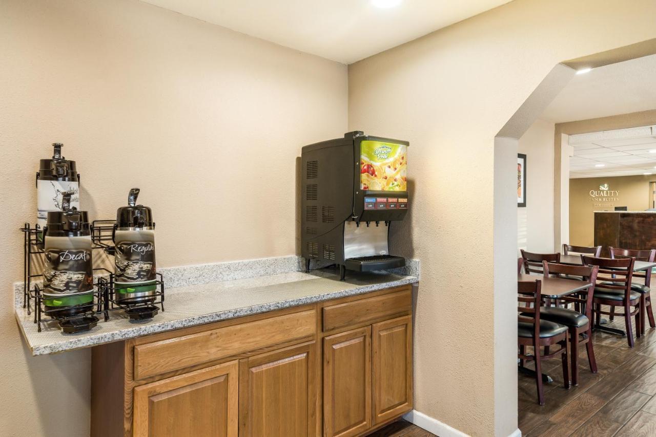 Hotel Quality & Near Nas Fallon