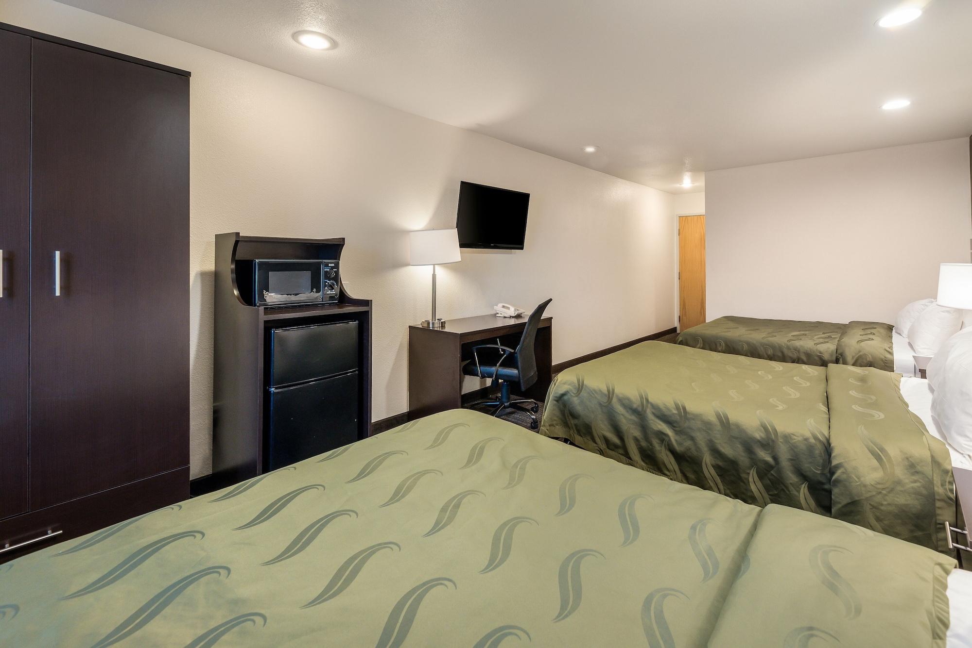 Hotel Quality & Near Nas