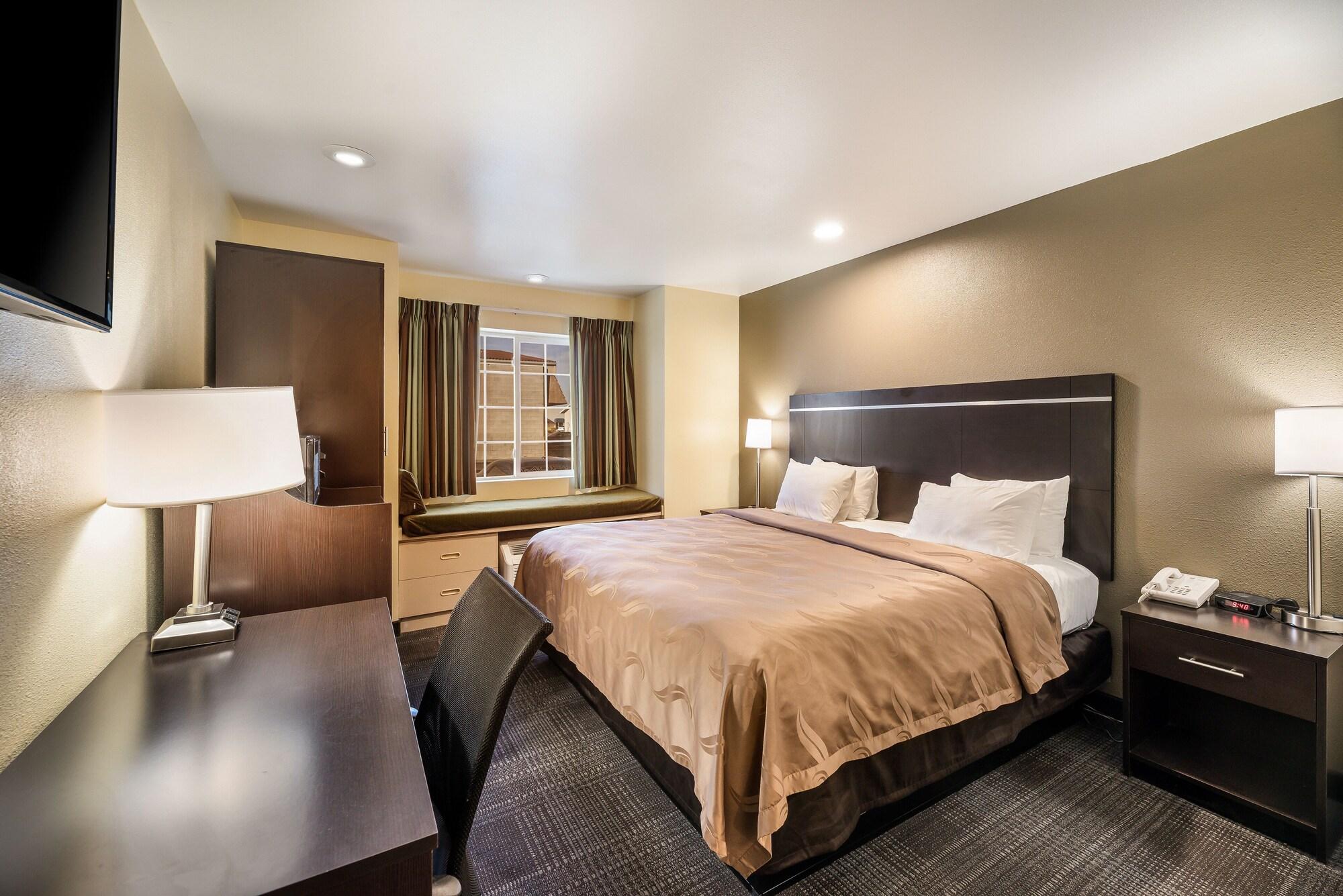 Quality & Near Nas Hotel 3*