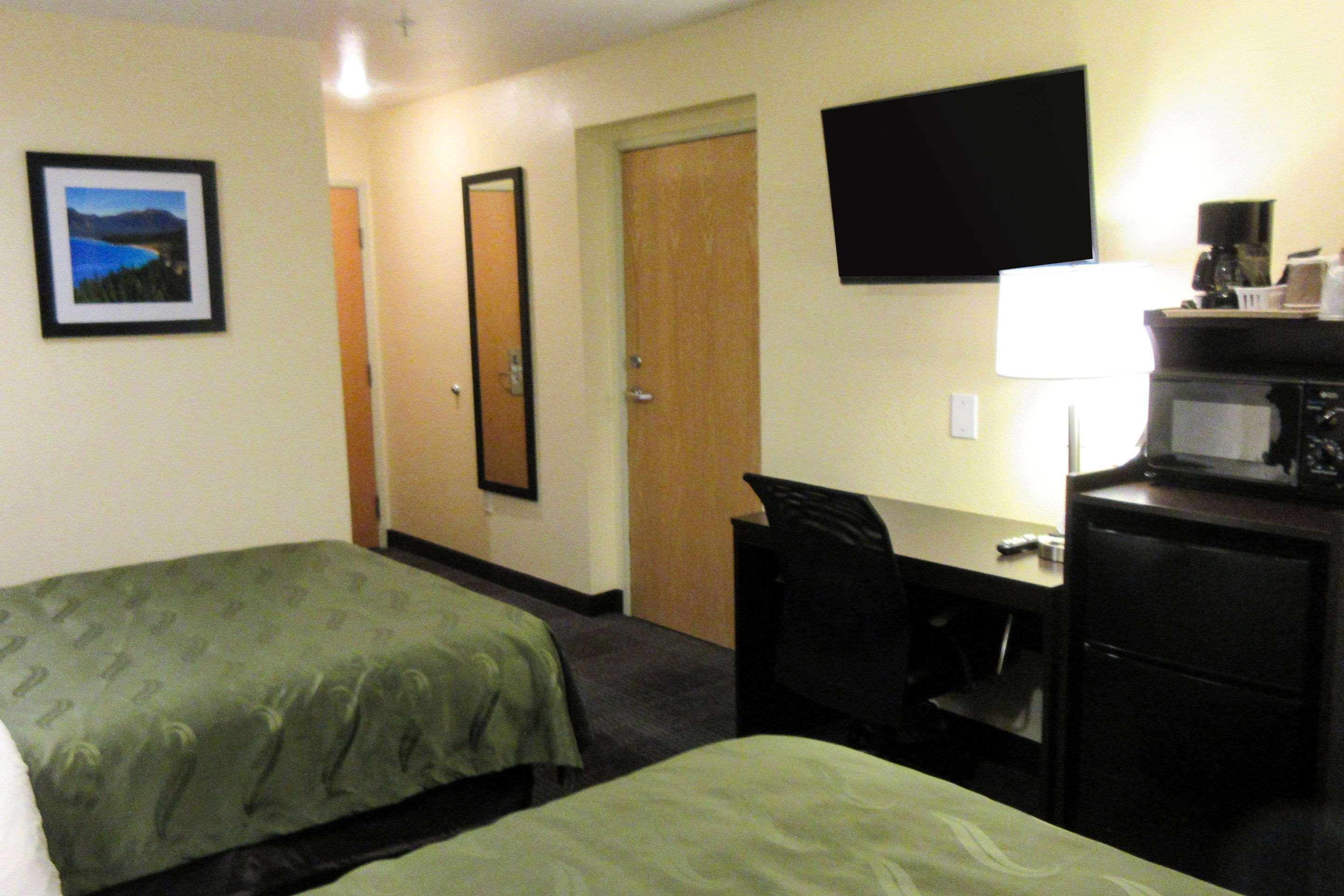 Quality & Near Nas Hotel Fallon