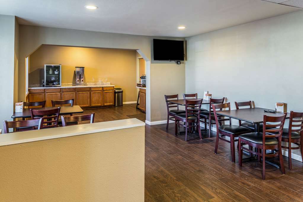 Quality & Near Nas Hotel Fallon
